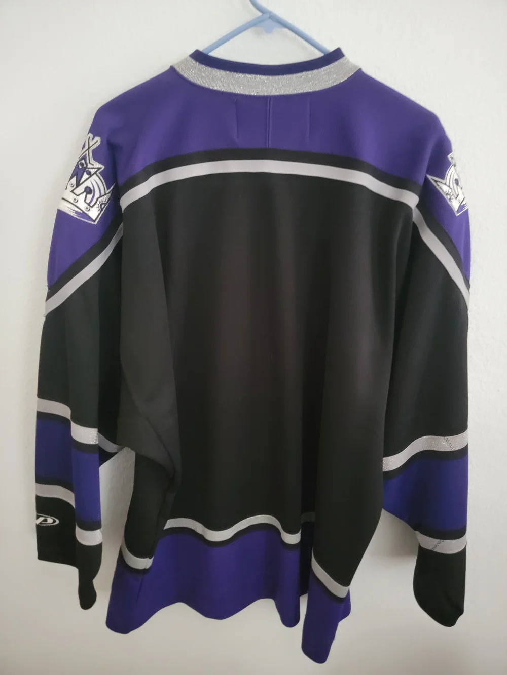 LA Kings Black & Purple Hockey Jersey with Crest - Picture 2 of 5